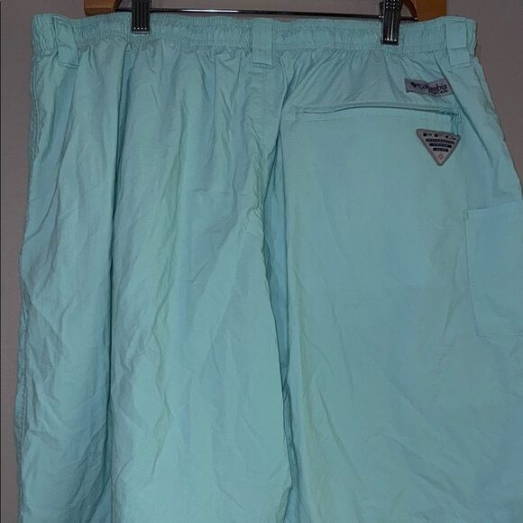 Columbia Light Green/Blue PFG Sports Shorts - Picture 10 of 10